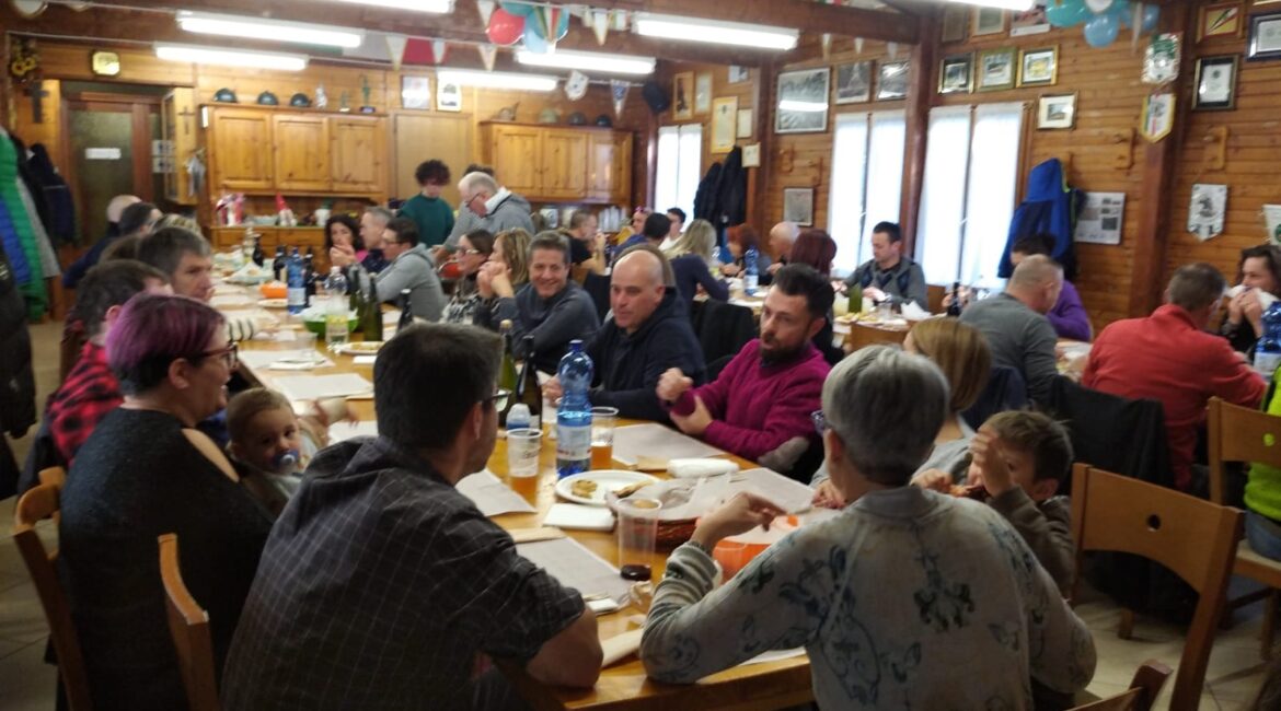 Festa prenatalizia in casa Victoria Bike: spiedo gigante per tutti!